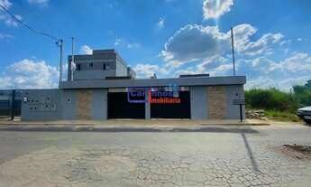 Imagem 2: Acabamento lindo e com porão, bem localizada em São Joaquim de Bicas!