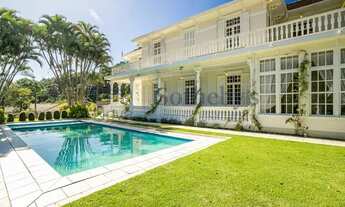 Imagem: Casa em estilo neoclássico francês