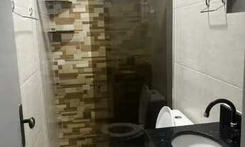 Imagem 5: Alugo apartamento de 1 quarto na QSC 19 - Ônibus na porta!