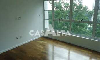 Imagem 7: Condomínio Villaggio Panamby, apartamento de 270m² de área, com pé direito duplo na sala