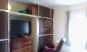 Imagem 12: Sobrado ao lado da Estação Vila Sonia do Metrô