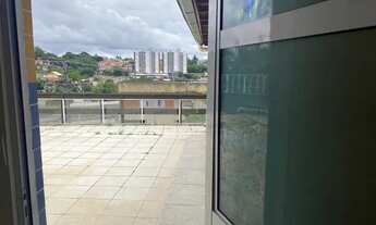 Imagem 1: Alugo apto padrão ,direto ,750,reais rua Barão do Amazonas2428