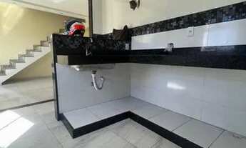 Imagem 6: Casa com garagem e terraço e loja