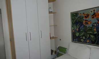 Imagem 7: Muito bom e grande apartamento em Moema com 4 dormitórios sendo 1 suíte, 3 vagas, varanda