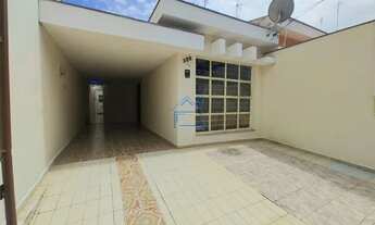 Imagem: Casa térrea com três quartos bairro Vila