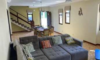 Imagem 3: Casa de condomínio sobrado para aluguel tem 217 metros quadrados com 3 quartos