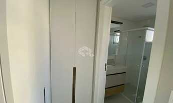 Imagem 5: Studio mobiliado à venda com vaga no bairro Carvoeira, em Florianópolis