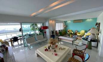 Imagem 1: Apartamento a venda tem 270 metros quadrados com 4 quartos