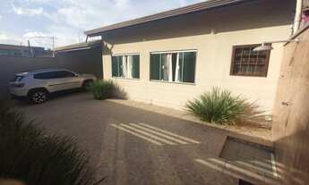 Imagem 4: Linda Casa Térrea, 50m da Praia, Sala Super Espaçosa