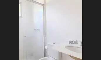 Imagem 2: Apto 2 dormitórios suíte vaga escriturada com infra bairro Glória Porto Alegre