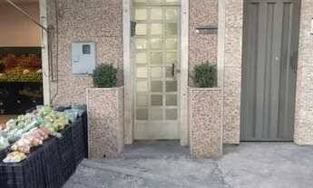 Imagem 3: Casa em Santa Maria Contagem, 2 quartos. Vários comércios, onibos na porta