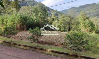 Imagem 2: Belo terreno em declive a venda em Picada Café na Serra Gaúcha
