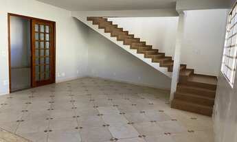 Imagem 5: Vendo excelente casa de 6 quartos na Arniqueira(ótima localização