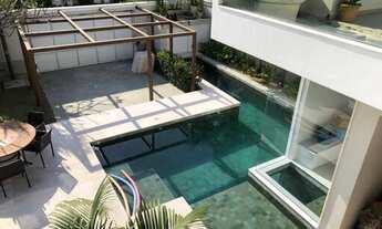 Imagem 3: Casa de condomínio para venda com 600 metros quadrados com 5 quartos