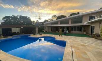 Imagem 4: Casa de condomínio para aluguel possui 460 metros quadrados com 4 quartos