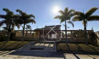 Imagem: Casa à Venda condomínio no Lago Dourado