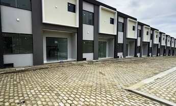 Imagem: Casa duplex em condomínio em Nova Parnamirim