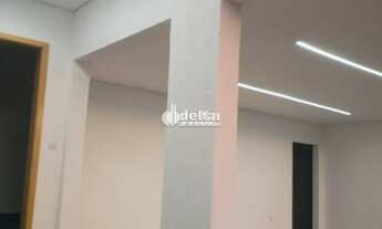 Imagem 2: Casa no condomínio Terras Alpha disponível para venda em Uberlândia - MG