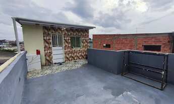 Imagem: /AP com 1 qiar6e área externa no Vila da