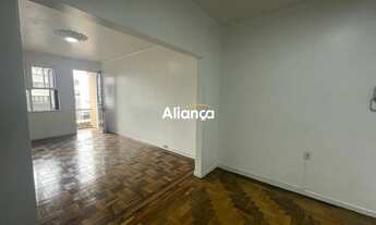 Imagem 4: Apartamento com 3 dormitórios, despensa e churrasqueira no bairro Petrópolis em Porto Aleg