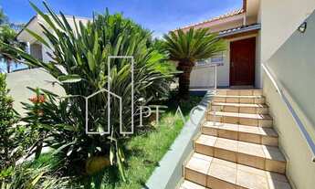 Imagem 2: Casa para Aluguel em Marília 3 Suítes, 6 Vagas, Piscina e Mobiliado