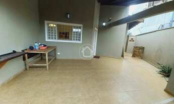 Imagem 3: CASA TÉRREA Casa com 3 dormitórios