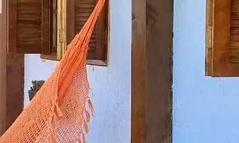 Imagem: Casa térrea de 2 dormitórios, living