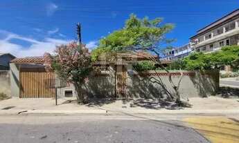 Imagem: Casa com 4 quartos em rua asfaltada na 2ª