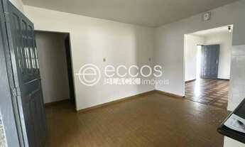 Imagem 3: Casa para aluguel, 3 quartos, 5 vagas, Maria Eugênia - ARAGUARI/MG