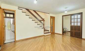 Imagem 3: Casa Ampla | 4 quartos | 1 suíte | 6 vagas | Abranches