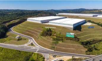 Imagem 3: Galpão Industrial para Locação em Glebas, Franco da Rocha-SP: 1 Sala, 6 Banheiros, 12 Vaga
