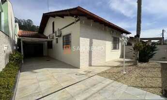 Imagem 2: Córrego Grande Casa com 3 dormitórios