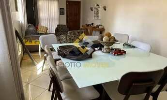 Imagem 2: Área Privativa à Venda - 4 Quartos