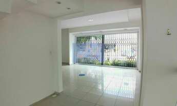 Imagem 3: Loja/casa comercial grande no Itaim Bibi com 7 salas e 6 vagas, na Rua João Cachoeira