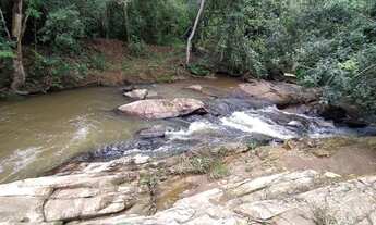 Imagem 2: Chácara e Piracema com casa e cachoeira