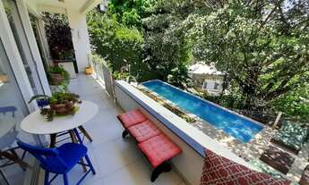 Imagem 4: Oportunidade! Maravilhosa e moderna casa em São Conrado! ENERGIA SOLAR. Poucos metros da p