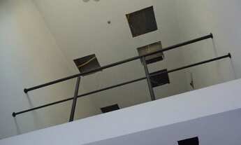 Imagem 2: Excelente Loja de frente de rua +- 40 m2 com wc e Jirau ( +_15 m2