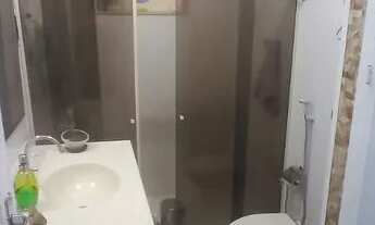 Imagem 4: Quarto Mobilíado Grajaú Ônibus na Porta Perto Largo Verdun