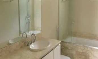 Imagem 5: Linda casa em condomínio fechado. Com 400m2, garagem para 5 carros, 4 suítes, acabamento i