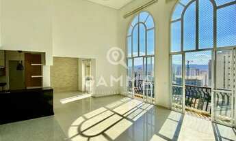 Imagem 6: Incrível cobertura com pé direito alto e vista aberta