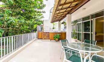 Imagem 2: Linda cobertura linear, com planta circular, composta por hall de entrada, espaçosa sala e