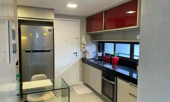 Imagem 7: Apartamento reformado, com acabamento de alto padrão, próximo à Praça de Casa Forte