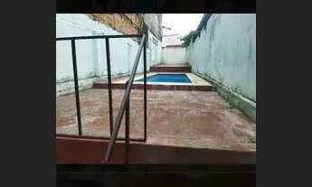 Imagem 2: Vendo ou alugo casa com piscina, no centro