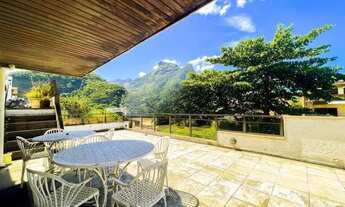 Imagem 3: Cobertura linear no Jardim Oceânico com vista para a Pedra da Gávea