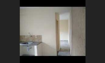 Imagem 3: Kitnet com área de serviço e um quarto toda murada