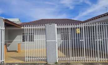 Imagem 2: Alugo 2.200 Casa com 3 dormitórios