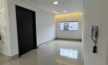 Imagem 2: Belíssima casa 3 quartos sendo um suíte - Próximo ao buriti shopping, excelente acabamento