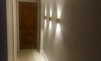 Imagem 5: Vendo lindo apt reformado com 3 vagas de garagem e varandão !