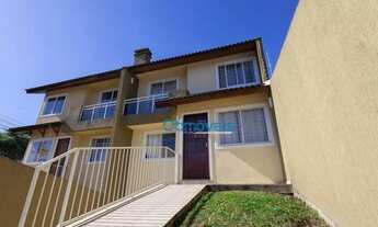 Imagem: Sobrado espaçoso com quintal