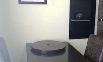 Imagem 6: More com conforto em Moema. Flat com cozinha e área de serviço